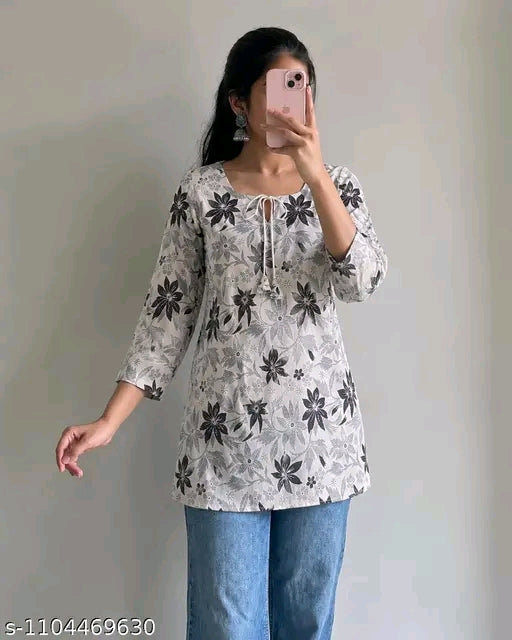 Aagam Attractive Kurtis